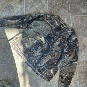 Realtree Camouflage Long Sleeve Hunting T-Shirt